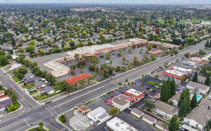 Pictures of Retail, Restaurant property located at 9113 Kiefer Blvd, Sacramento, CA 95826 for lease - image #1