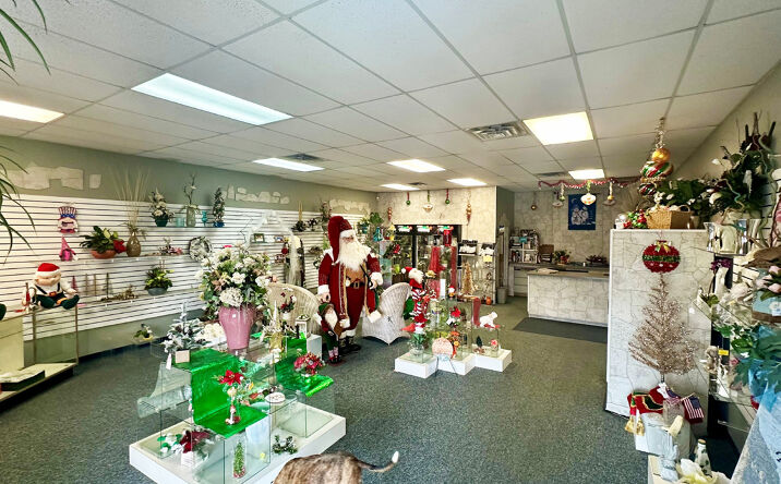 Pictures of Retail property located at 29128-29214 Hoover Road, Warren, MI 48093 for lease - image #1