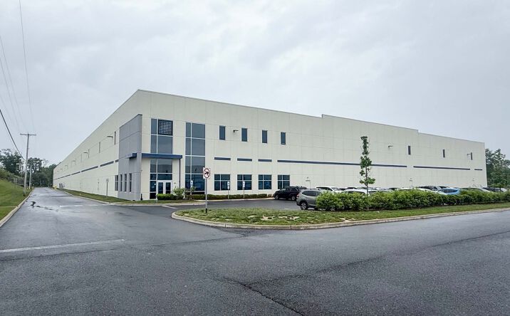 Pictures of Industrial property located at 13 Applegate Drive, Robbinsville, NJ 08691 for lease - image #1