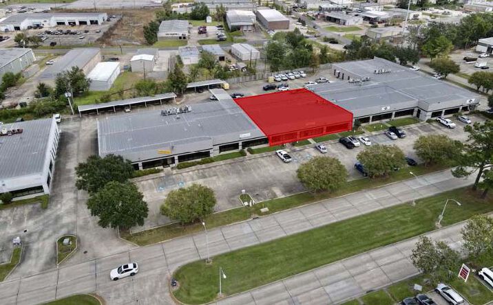 Pictures of Office property located at 11211 Industriplex Blvd, Baton Rouge, LA 70809 for lease - image #1