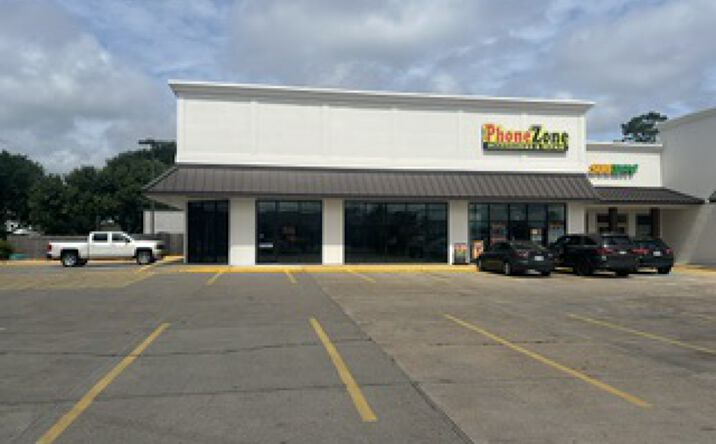 Pictures of Retail, Office, Restaurant property located at 4540 Nelson Rd, Lake Charles, LA 70605 for lease - image #1