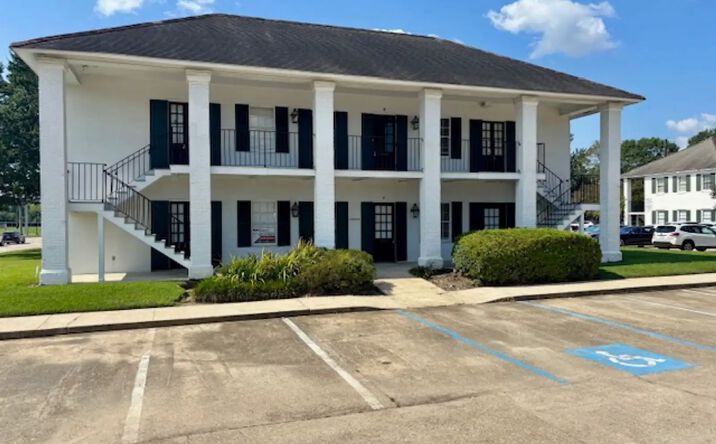 Pictures of Office property located at 5800 One Perkins Pl, Baton Rouge, LA 70808 for lease - image #1