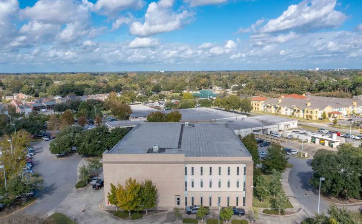 Pictures of Office property located at 1103 Kaliste Saloom Rd, Lafayette, LA 70508 for lease - image #1