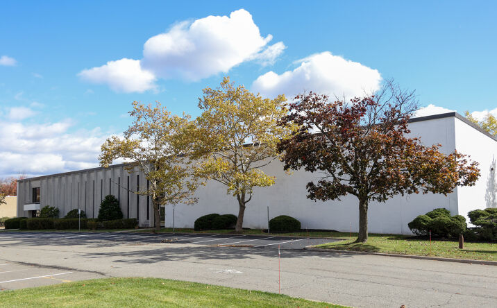 Pictures of Industrial property located at 135 W Commercial Ave, Moonachie, NJ 07074 for lease - image #1