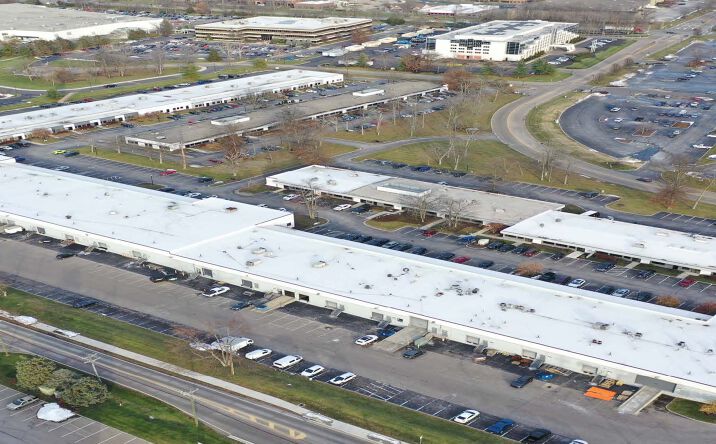 Pictures of Industrial property located at 4440 - 4500 Lake Forest Dr, Blue Ash, OH 45242 for lease - image #1