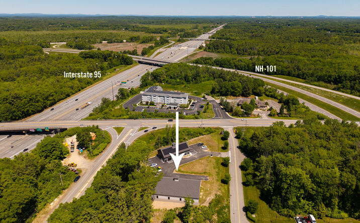 Pictures of Industrial property located at 300 Exeter Rd, Hampton, NH 03842 for lease - image #1
