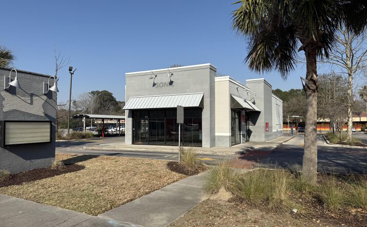 Pictures of Retail, Restaurant property located at 1710 Sam Rittenberg Boulevard, Charleston, SC 29407 for lease - image #1
