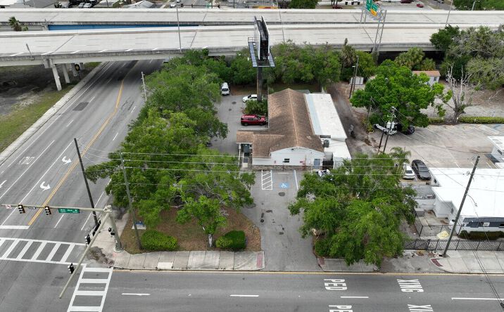 Pictures of Office property located at 400 15th St N, St. Petersburg, FL 33705 for lease - image #1
