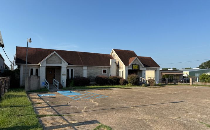 Pictures of Office property located at 4021 Greenwood Rd, Shreveport, LA 71109 for lease - image #1