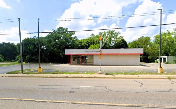Pictures of Retail property located at 1037 Riverview Dr, Kalamazoo, MI 49001 for lease - image #1