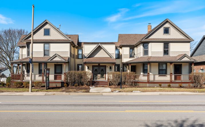 Pictures of Office property located at 121 N Washington St, Naperville, IL 60540 for lease - image #1