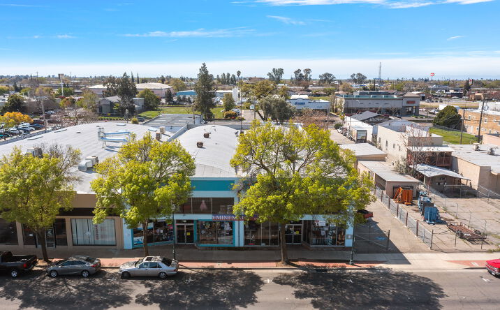 Pictures of Retail, Office property located at 126 W Main St, Merced, CA 95340 for lease - image #1