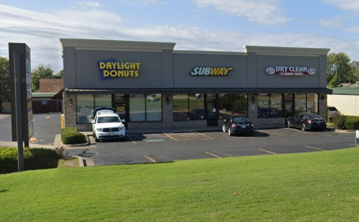 Pictures of Retail property located at 12018 S Elm St, Jenks, OK 74037 for lease - image #1