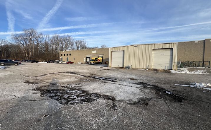 Pictures of Industrial property located at 2400 Enterprise St, Jackson, MI 49203 for lease - image #1
