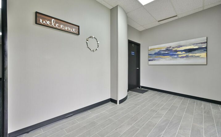 Pictures of Office property located at 12305-12309 Gold St, Omaha, NE 68144 for lease - image #1