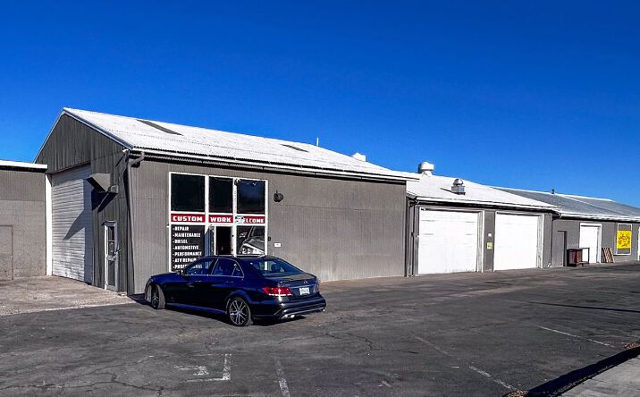 Pictures of Industrial property located at 915 SW Highway 97, Madras, OR 97741 for lease - image #1
