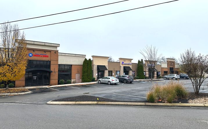 Pictures of Retail, Office property located at 1103 NW Broad St, Murfreesboro, TN 37129 for lease - image #1