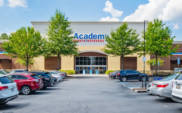 Pictures of Retail property located at 410 Peachtree Pkwy, Cumming, GA 30041 for lease - image #1