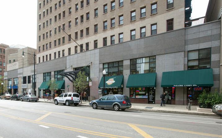 Pictures of Office property located at 828 S Wabash Ave, Chicago, IL 60605 for lease - image #1