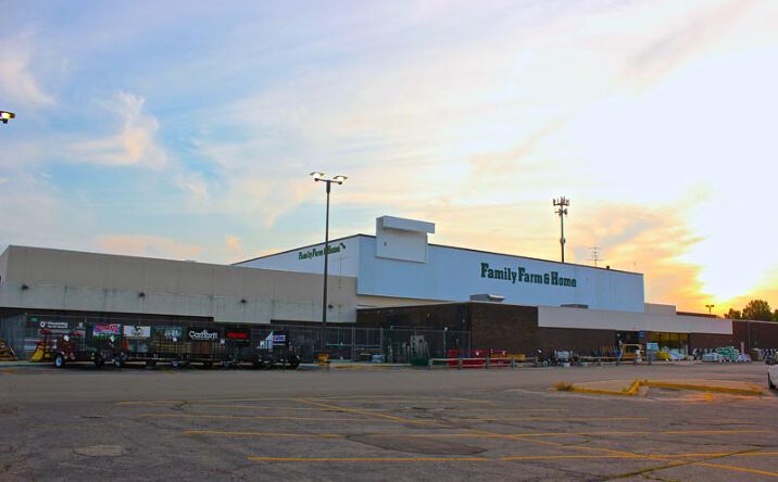 Pictures of Retail property located at Jupiter Ave & Plainfield Ave, Plainfield Township, MI 49525 for lease - image #1