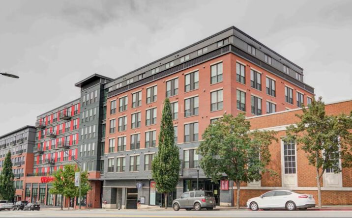 Pictures of Retail property located at 150 W Broad St, Athens, GA 30601 for lease - image #1