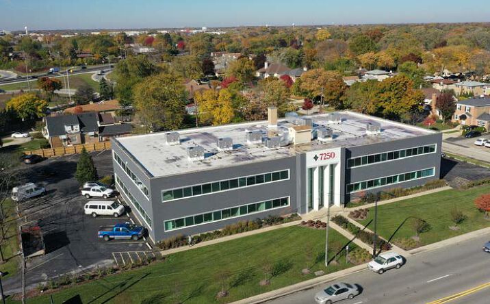 Pictures of Office property located at 7250 N Cicero Ave, Lincolnwood, IL 60712 for lease - image #1