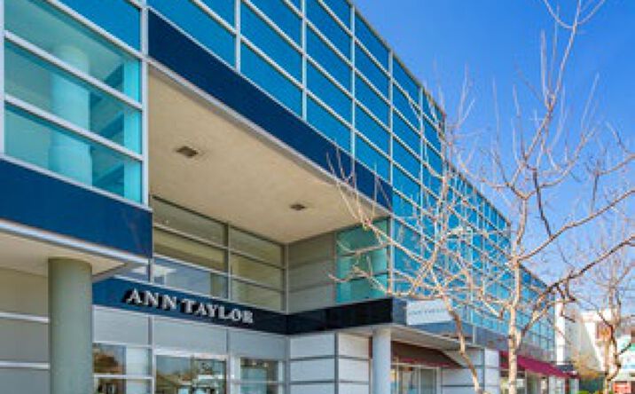 Pictures of Retail property located at 495 S Lake Ave, Pasadena, CA 91101 for lease - image #1