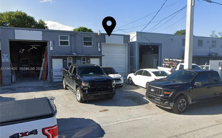 Pictures of Industrial property located at 726 W 28th St, Hialeah, FL 33010 for lease - image #1