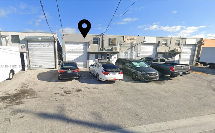 Pictures of Industrial property located at 569 W 28th St, Hialeah, FL 33010 for lease - image #1