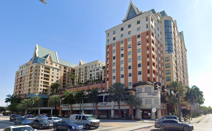 Pictures of Retail property located at 100-110 N Federal Hwy, Fort Lauderdale, FL 33301 for lease - image #1