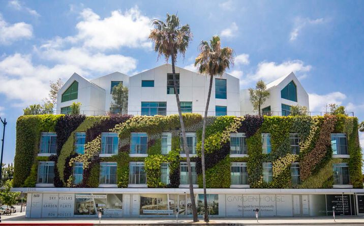 Pictures of Retail property located at 8600 Wilshire Blvd, Beverly Hills, CA 90211 for lease - image #1