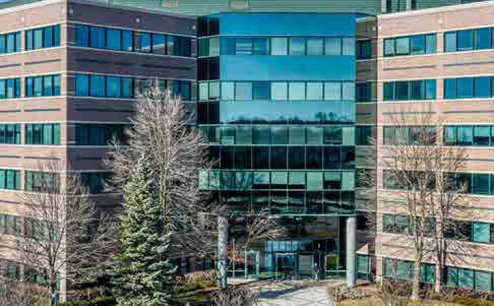 Pictures of Office property located at 1011 Warrenville Rd, Lisle, IL 60532 for lease - image #1