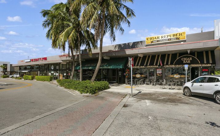 Pictures of Retail, Office property located at 3315-3337 E Oakland Park Blvd, Fort Lauderdale, FL 33308 for lease - image #1