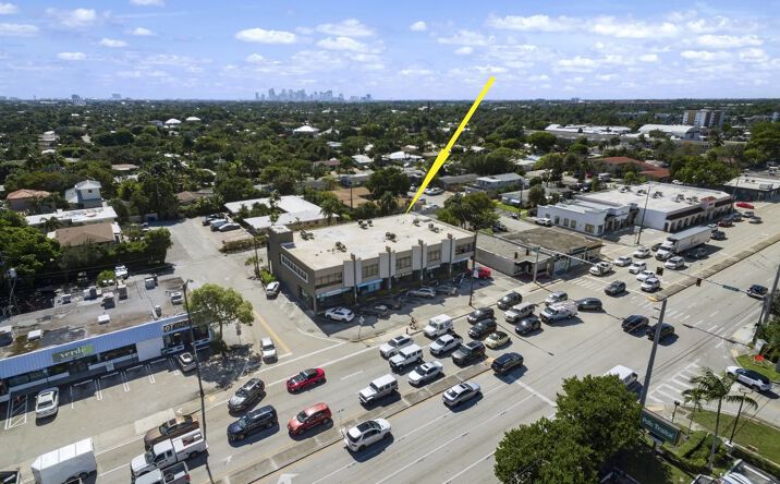 Pictures of Retail, Office property located at 2050-2058 E Oakland Park Blvd, Fort Lauderdale, FL 33306 for lease - image #1
