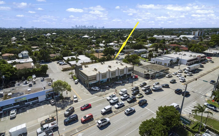Pictures of Retail, Office property located at 2050-2058 E Oakland Park Boulevard, Fort Lauderdale, FL 33306 for lease - image #1