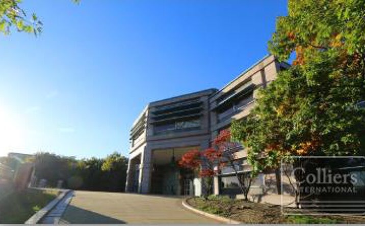 Pictures of Office property located at 2000 Center Dr, Hoffman Estates, IL 60192 for lease - image #1