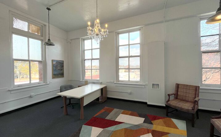 Pictures of Office property located at 1 55th Pl S, Birmingham, AL 35212 for lease - image #1