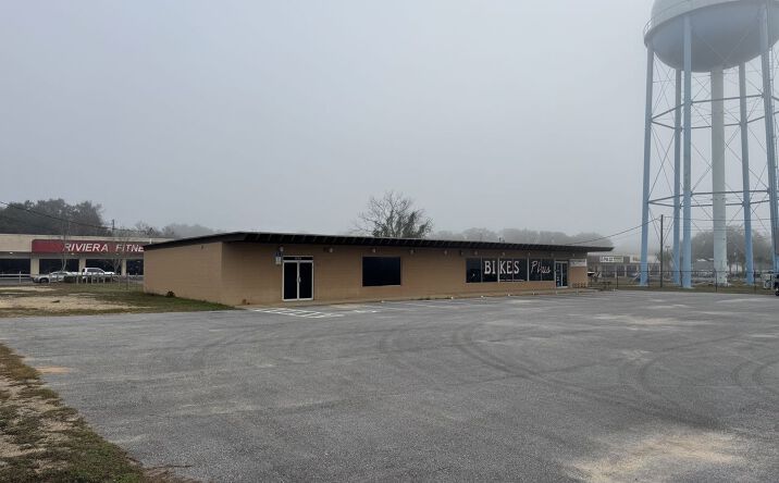 Pictures of Retail property located at 5054 US-90, Pace, FL 32571 for lease - image #1