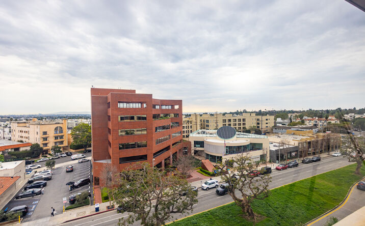 Pictures of Office property located at 11777 San Vicente Blvd, Los Angeles, CA 90049 for lease - image #1
