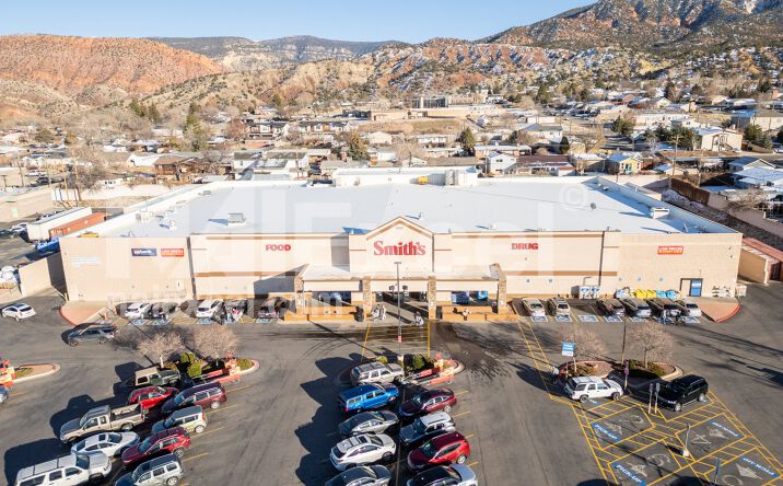 Pictures of Retail property located at 633 S Main St, Cedar City, UT 84720 for lease - image #1