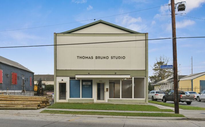 Pictures of Office property located at 3501 Tchoupitoulas St, New Orleans, LA 70115 for lease - image #1