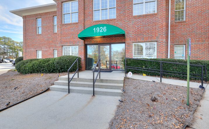 Pictures of Office property located at 1926 Northlake Pkwy, Tucker, GA 30084 for lease - image #1