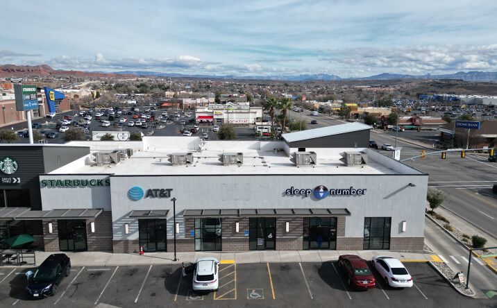 Pictures of Retail property located at 880 W Red Cliffs Dr, Washington, UT 84780 for lease - image #1