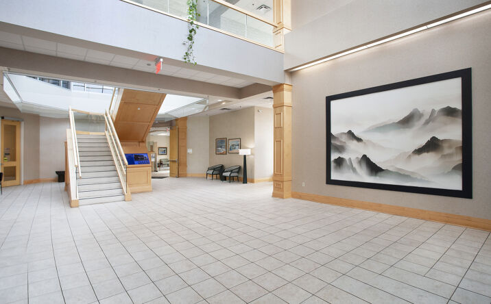 Pictures of Office property located at 1502 London Rd, Duluth, MN 55812 for lease - image #1