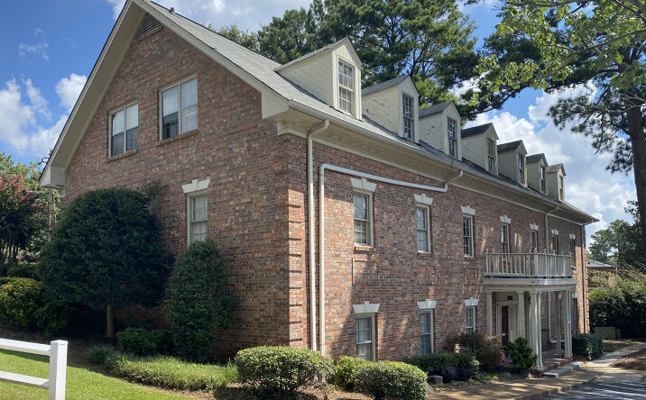 Pictures of Office property located at 1991 N Williamsburg Dr, Decatur, GA 30033 for lease - image #1