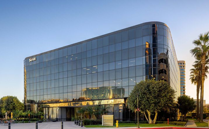 Pictures of Retail, Office property located at 2100 Main St, Irvine, CA 92614 for lease - image #1