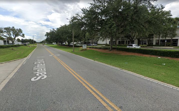 Pictures of Retail, Industrial property located at 9777 Satellite Blvd, Orlando, FL 32837 for lease - image #1