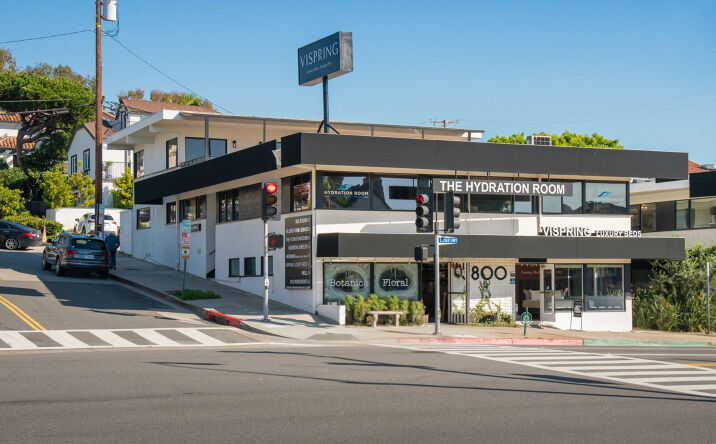 Pictures of Retail, Office property located at 3800 E. Coast Highway, Newport Beach, CA 92625 for lease - image #1