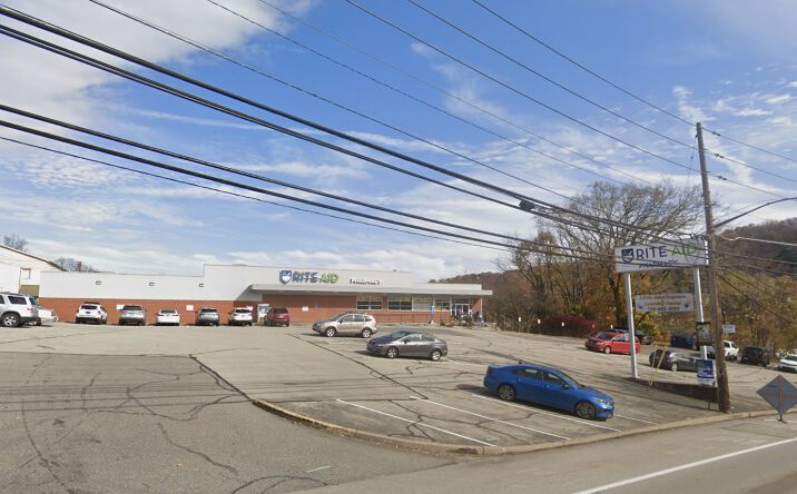 Pictures of Retail property located at 113 W Main St, West Newton, PA 15089 for lease - image #1