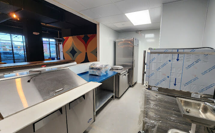 Pictures of Retail, Restaurant property located at 300 E Washington St, Syracuse, NY 13202 for lease - image #1